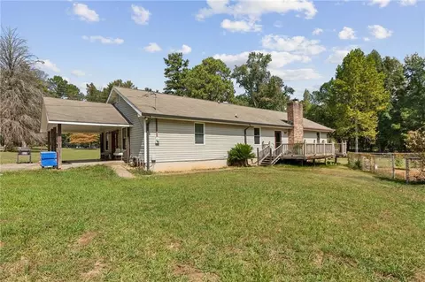 Exterior - 8535 Downs Rd, Winston, GA 30187 photo 6 of 9