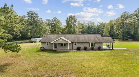 Exterior - 8535 Downs Rd, Winston, GA 30187 photo 2 of 9
