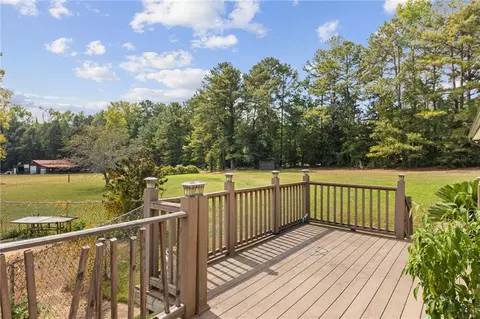 Exterior - 8535 Downs Rd, Winston, GA 30187 photo 4 of 9