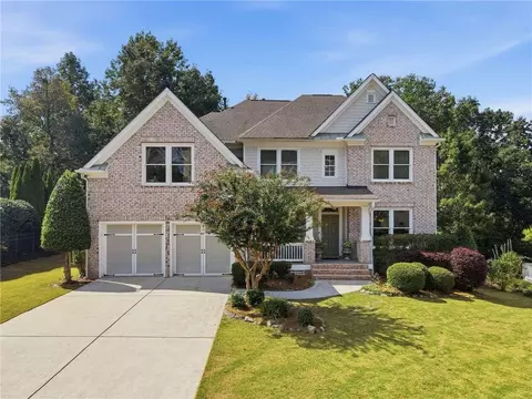 7451 Shady Glenn Dr, Flowery Branch, GA 30542