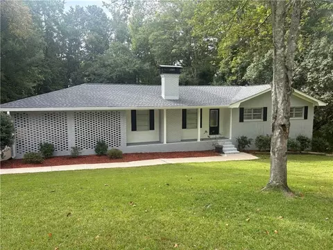 3717 Scarlet Dr, Douglasville, GA 30135