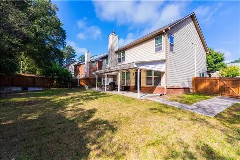 Exterior - 4960 Racquet Ct, Duluth, GA 30096 photo 4 of 6