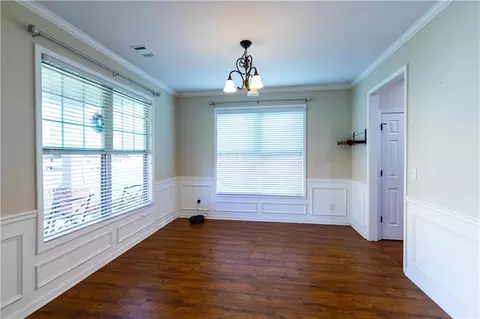Living - 4960 Racquet Ct, Duluth, GA 30096 photo 4 of 7