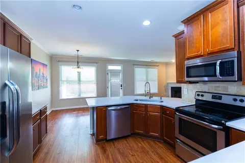 Kitchen - 4960 Racquet Ct, Duluth, GA 30096 photo 2 of 2