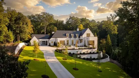 4845 Jett Rd, Atlanta, GA 30327