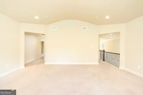 Living - 2589 Lake Erma Dr, Hampton, GA 30228 photo 1 of 2