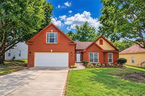 715 New Magnolia Ct, College Park, GA 30349