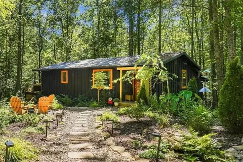 299 Yellow Bluff Rd, Dahlonega, GA 30533