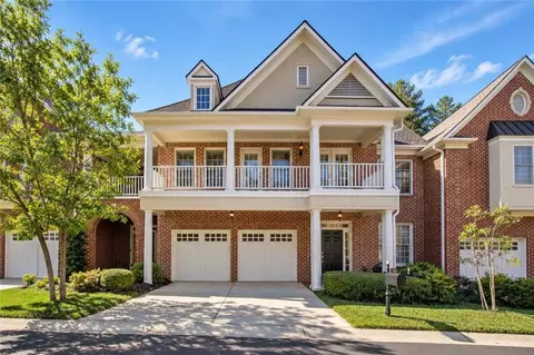1241 Village Terrace Ct, Dunwoody, GA 30338