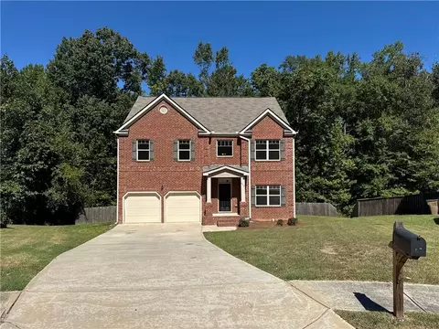 672 Mill Creek Trl, Jonesboro, GA 30238