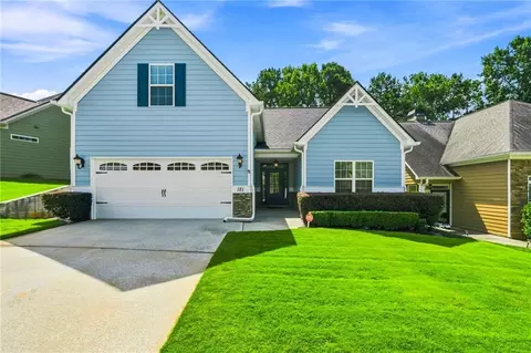 181 Greenview Dr, Newnan, GA 30265