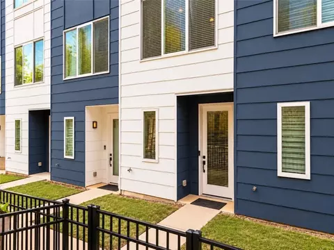 1598 Rock Dam Dr #15, Atlanta, GA 30317