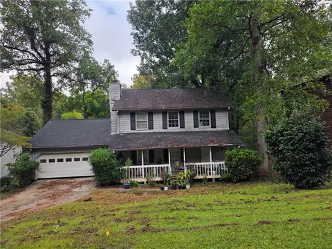 2351 Tapanzee Ln, Lawrenceville, GA 30044