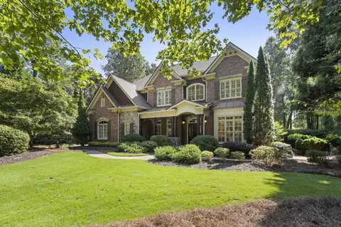225 Skyridge Dr, Atlanta, GA 30350