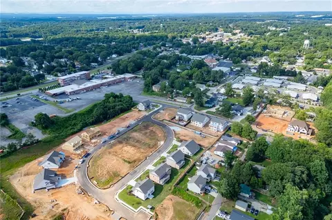 View/Area - 1813 Piney Bend Dr, Buford, GA 30518 photo 6 of 9