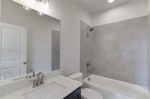 Bath - 1813 Piney Bend Dr, Buford, GA 30518 photo 2 of 6