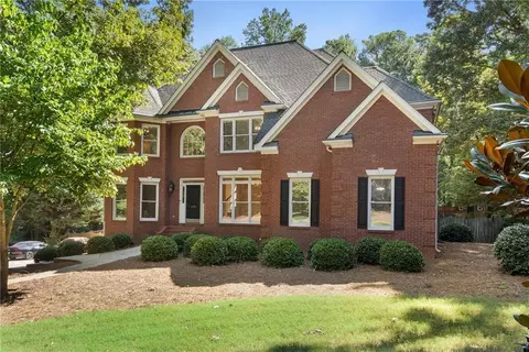 405 Island Cove Dr, Newnan, GA 30263