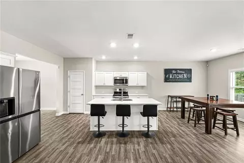 Kitchen - 409 Splash Pointe Pointe, Temple, GA 30179 photo 1 of 3
