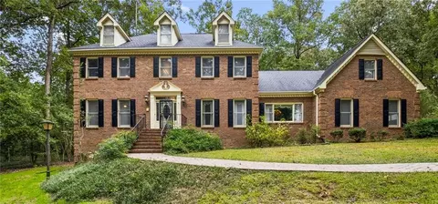 1211 Silverwood Ct, Lawrenceville, GA 30043