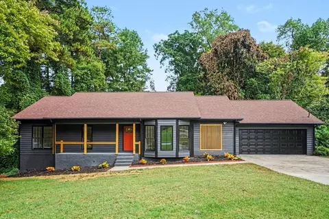 2016 Crescent Dr, Snellville, GA 30078