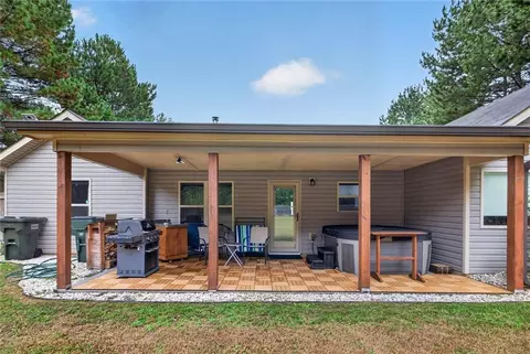Exterior - 1433 Palmer Dr, Monroe, GA 30656 photo 8 of 16