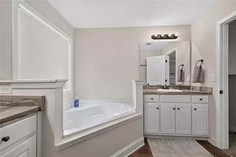 Bath - 1433 Palmer Dr, Monroe, GA 30656 photo 3 of 7