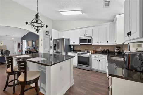 Kitchen - 1433 Palmer Dr, Monroe, GA 30656 photo 2 of 6
