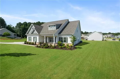 Exterior - 1074 Pine View Trl, Monroe, GA 30656 photo 2 of 8