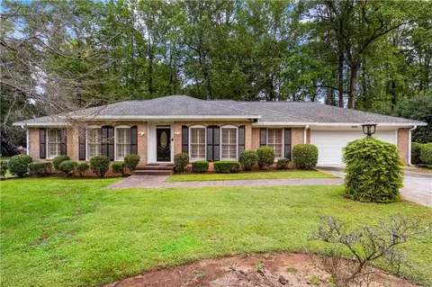 5291 Saffron Dr, Dunwoody, GA 30338