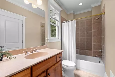 Bath - 120 Crystal Ct, Tyrone, GA 30290 photo 4 of 13