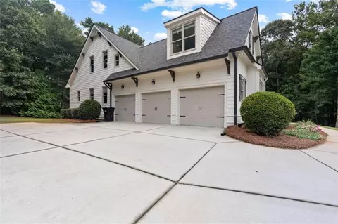 Exterior - 120 Crystal Ct, Tyrone, GA 30290 photo 4 of 16