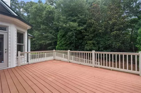 Exterior - 120 Crystal Ct, Tyrone, GA 30290 photo 8 of 16