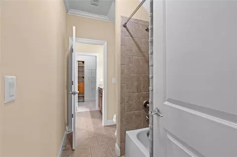 Entry Way - 120 Crystal Ct, Tyrone, GA 30290 photo 5 of 6