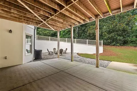 Exterior - 120 Crystal Ct, Tyrone, GA 30290 photo 10 of 16