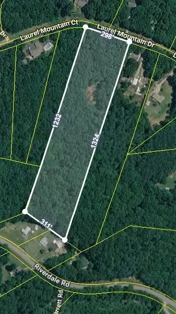 442 Laurel Mountain Dr, Toccoa, GA 30577 photo 2