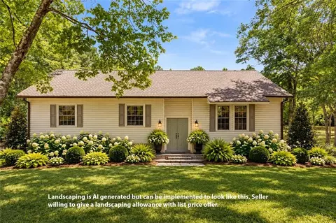 177 Norton Cir, Carrollton, GA 30117