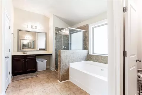 Bath - 100 Regency Pl, Covington, GA 30016 photo 1 of 5