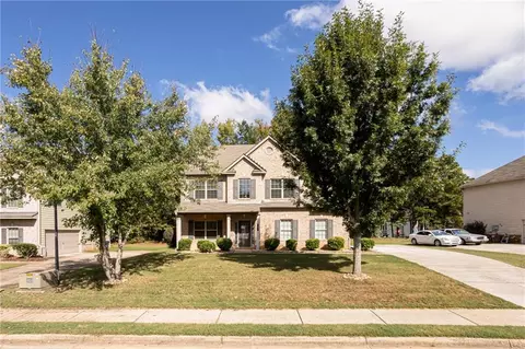 Exterior - 100 Regency Pl, Covington, GA 30016 photo 5 of 7
