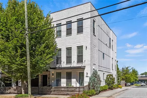 1847 La Dawn Ln NW, Atlanta, GA 30318