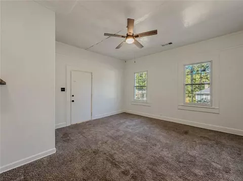 Living - 120 Norris St, Monroe, GA 30655 photo 1 of 2