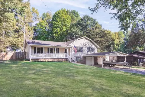 6566 Kellogg Dr, Acworth, GA 30102