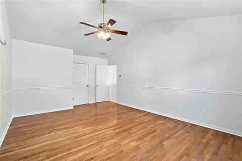 Bedroom - 425 Fairford Ln, Duluth, GA 30097 photo 2 of 11