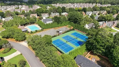 View/Area - 425 Fairford Ln, Duluth, GA 30097 photo 8 of 9