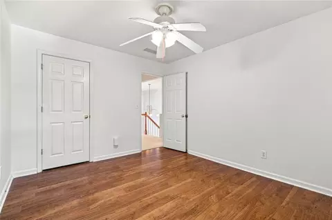 Bedroom - 425 Fairford Ln, Duluth, GA 30097 photo 8 of 11
