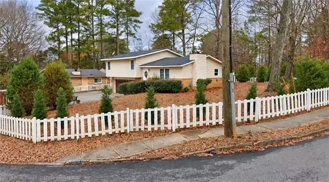 3912 Donaldson Dr, Atlanta, GA 30341