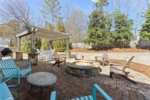 Exterior - 1875 Southers Cir, Suwanee, GA 30024 photo 11 of 14