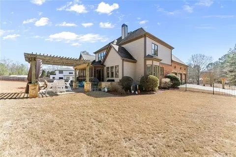 Exterior - 1875 Southers Cir, Suwanee, GA 30024 photo 5 of 14