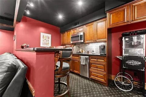 Kitchen - 1875 Southers Cir, Suwanee, GA 30024 photo 6 of 7