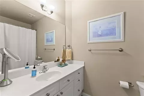 Bath - 1875 Southers Cir, Suwanee, GA 30024 photo 7 of 8