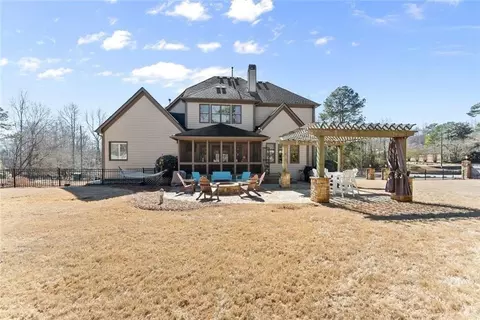 Exterior - 1875 Southers Cir, Suwanee, GA 30024 photo 6 of 14